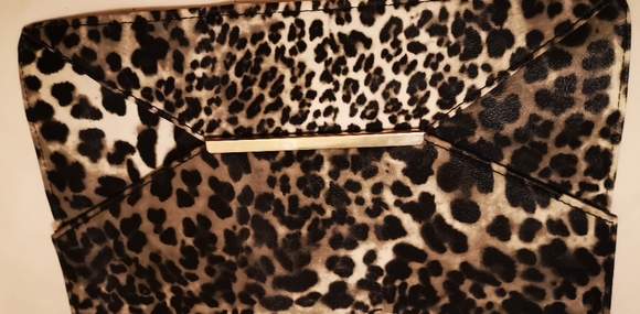 Purse - Picture 1 of 1